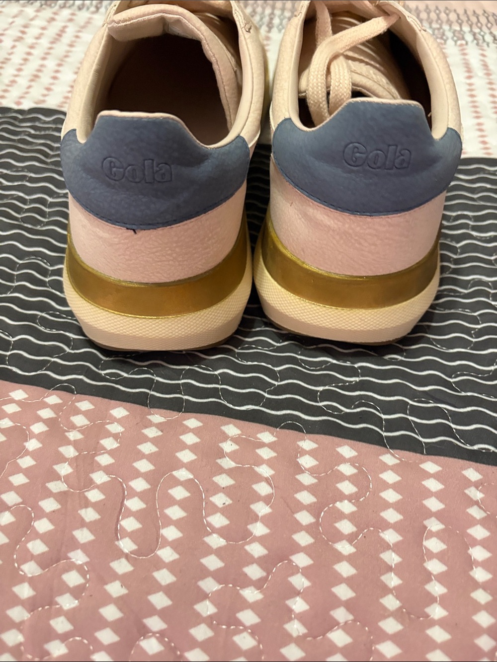 Gola Women’s Pale Pink and blue Retro Low-Top Sneakers - Picture 4 of 7